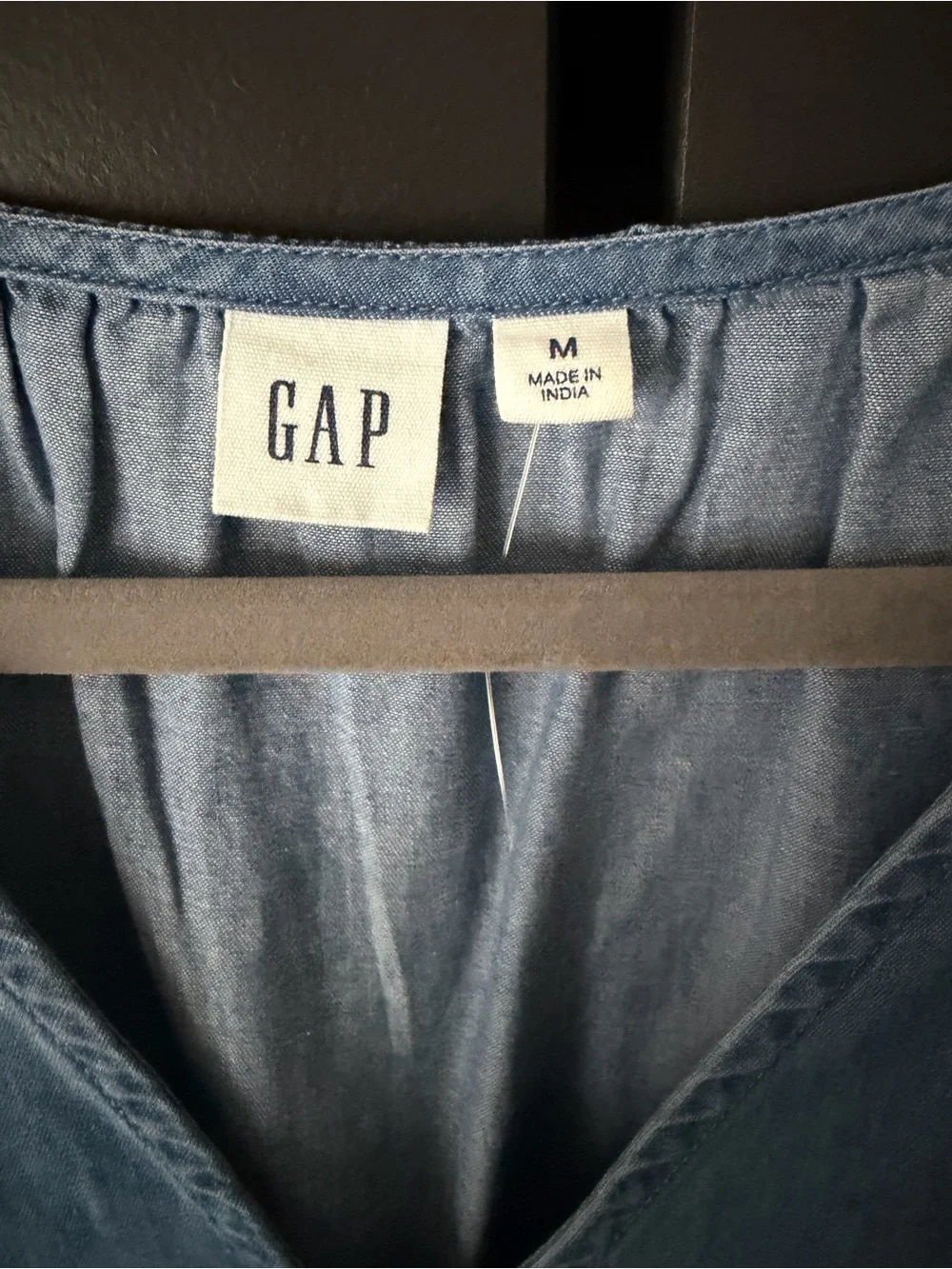 GAP Women’s Light Blue Chambray Dress with Tie Waist, size M, like new - Picture 2 of 7